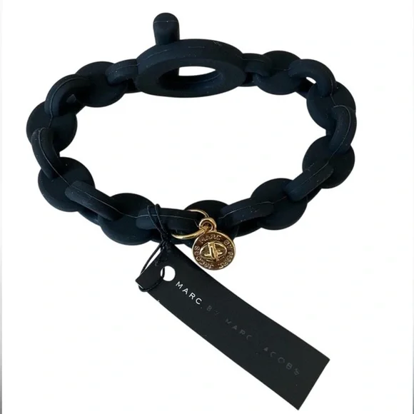 NWT Marc By Marc Jacobs Black Toggle Clasp Bracelet - Picture 2 of 3